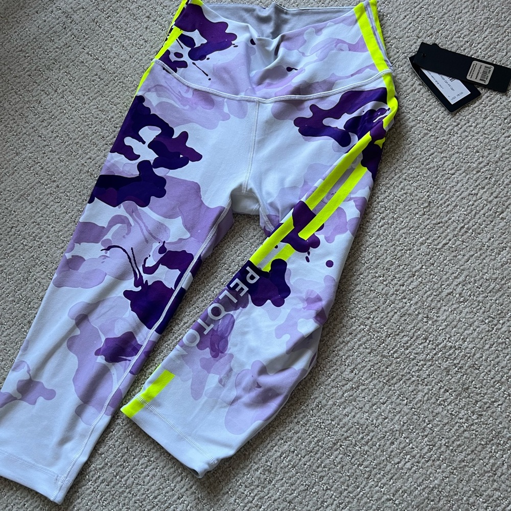 Peloton cropped pants